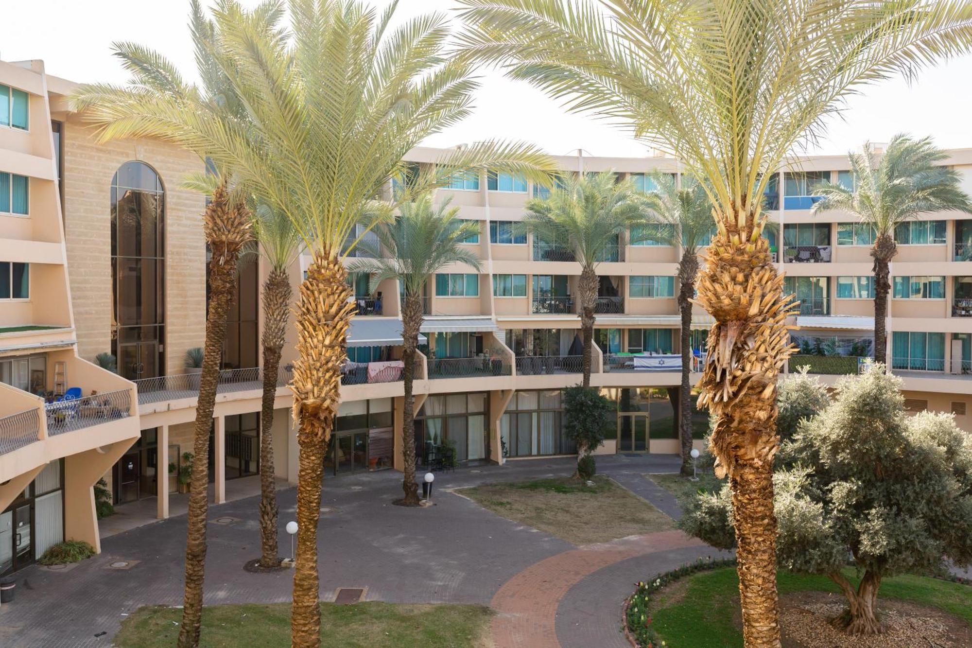 Gma Caesarea Διαμέρισμα Εξωτερικό φωτογραφία